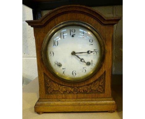 Arts and Crafts style chiming wooden mantle clock