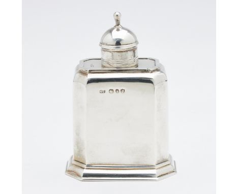 Teedose / Tea CaddyGeorge R. Unite/London/England, 1890/91. 925er Silber. Punzen: Herst.-Marke, Stadt- und Feingehaltsstempel