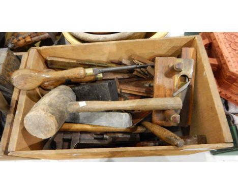 Quantity of vintage tools including plane, mallet, spirit levels, screwdrivers, etc., all within a wooden box 