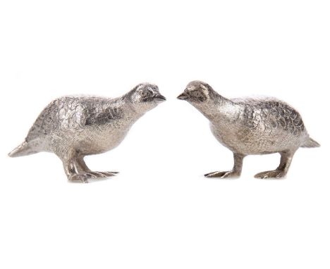 PAIR OF ELIZABETH II SILVER MODELS OF GROUSE,maker Richard Comyns, London circa 1970s, 3.5cm high, approx. 110g grossOne foot