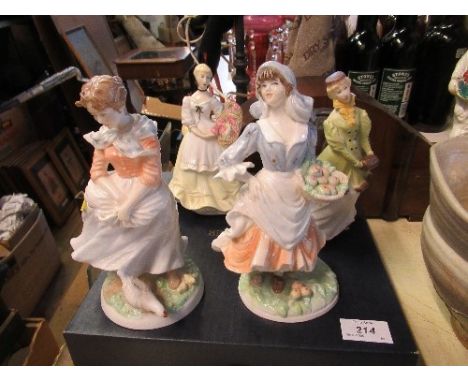 4 Royal Worcester figures and 2 boxed plates