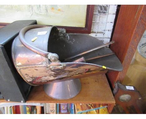 Coal scuttle and tools