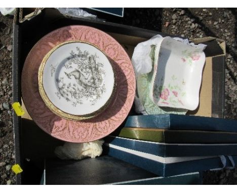 A collection of Royal Worcester plates, to include cabinet plates decorated with flowers