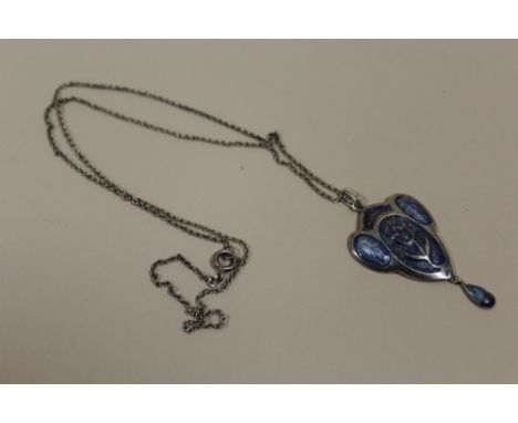 AN ART NOUVEAU SILVER AND ENAMEL PENDANT ON CHAIN