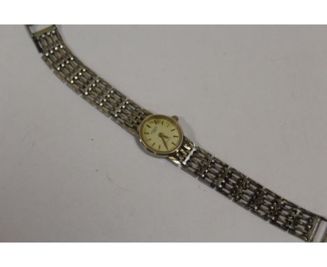 A LADIES HALLMARKED SILVER ROTARY WRISTWATCH 