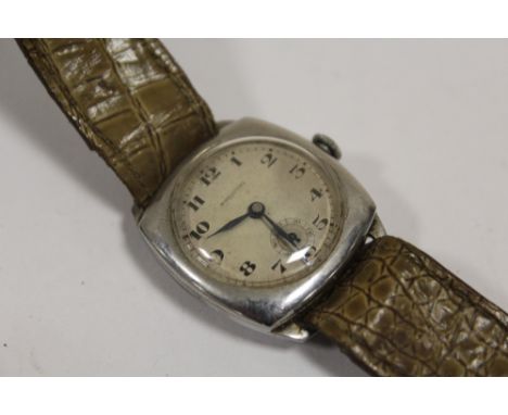 A VINTAGE GENTS WINEGARTENS WRISTWATCH 