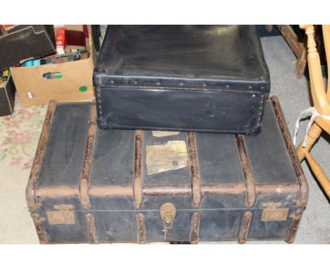 A LARGE VINTAGE BANDED PACKING TRUNK, TOGETHER WITH A VINTAGE CASE (2)