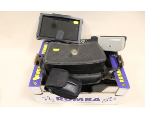 A BOX OF VINTAGE CAMERAS, TOGETHER WITH A MODERN TABLET 