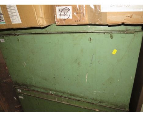 A LARGE VINTAGE TIN TRUNK