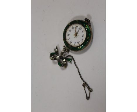 A VINTAGE LADIES SILVER AND ENAMEL PENDANT WATCH 