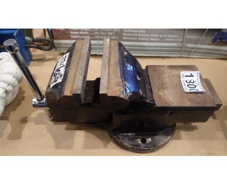 TUV GS 3 inch bench vice with anvil. Not available for in-house P&amp;P 