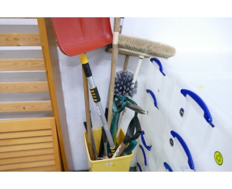 Tub of selection of garden tools - snow shovel, brushes etc