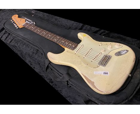 FENDER STRATOCASTER GUITAR (MEXICAN) SERIAL NUMBER MX10249163 WITH GIG BAG