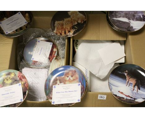 Collector's Plates - 8 Wedgwood Victorian Plate Collection with coas, 12 Royal Doulton Tigers of the World collection, 10 Dan