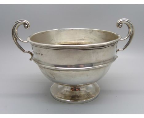 A silver two handled cup/trophy, Birmingham 1942, 136g 