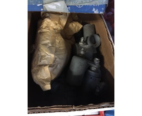 BOX OF CAR ENGINE PARTS: CARBURETTORS ETC