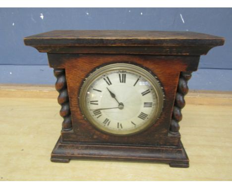 1910-1920 Oak cased mantel clock with French movement&nbsp;