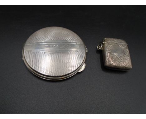 Silver vesta case, Birmingham 1906 by William M Hayes, and an art deco silver compact with original puff, Birmingham 1922 by 