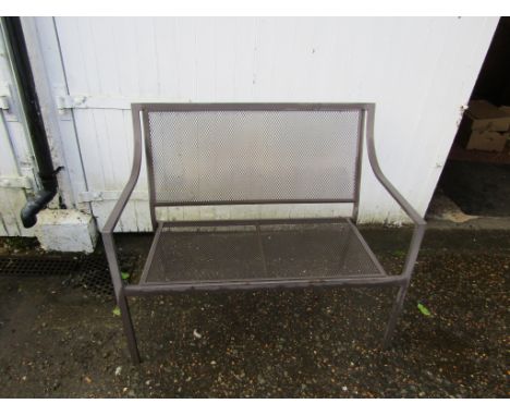 Metal garden bench&nbsp;
