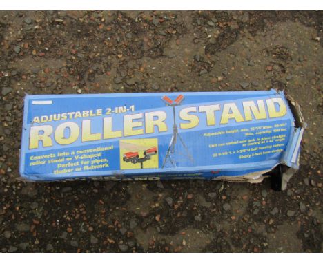Adjustable 2 in 1 roller stand in box&nbsp;