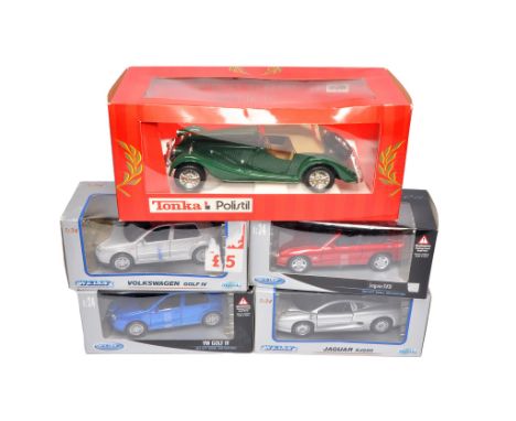 A group of 5 x diecast model cars comprising 4 x Welly issues 1/24 scale including duo of Mark IV Volkswagen Golf and two oth