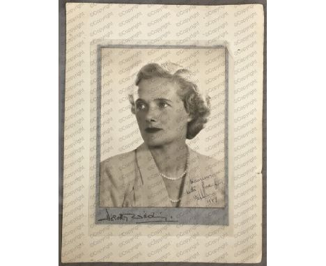 Daphne du Maurier: (1907-1989) British Author, signed black and white photograph of Daphne in a three quarter portrait pose w