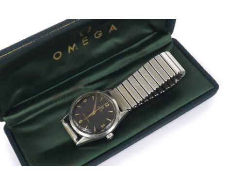 Omega Seamaster automatic stainless steel gentleman's bracelet watch, circa 1956, ref. 2802-6 SC, circular black dial with gi
