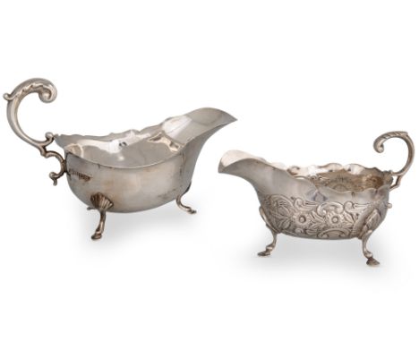 TWO SILVER HELMET SHAPED SAUCE BOATS, Birmingham 1907 &amp; Birmingham 1928, 133 g.