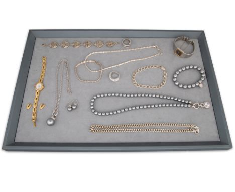 A COLLECTION OF SILVER JEWELLERY, to include a curb link bracelet, Celtic style bracelet, watches and ti-sento jewellery