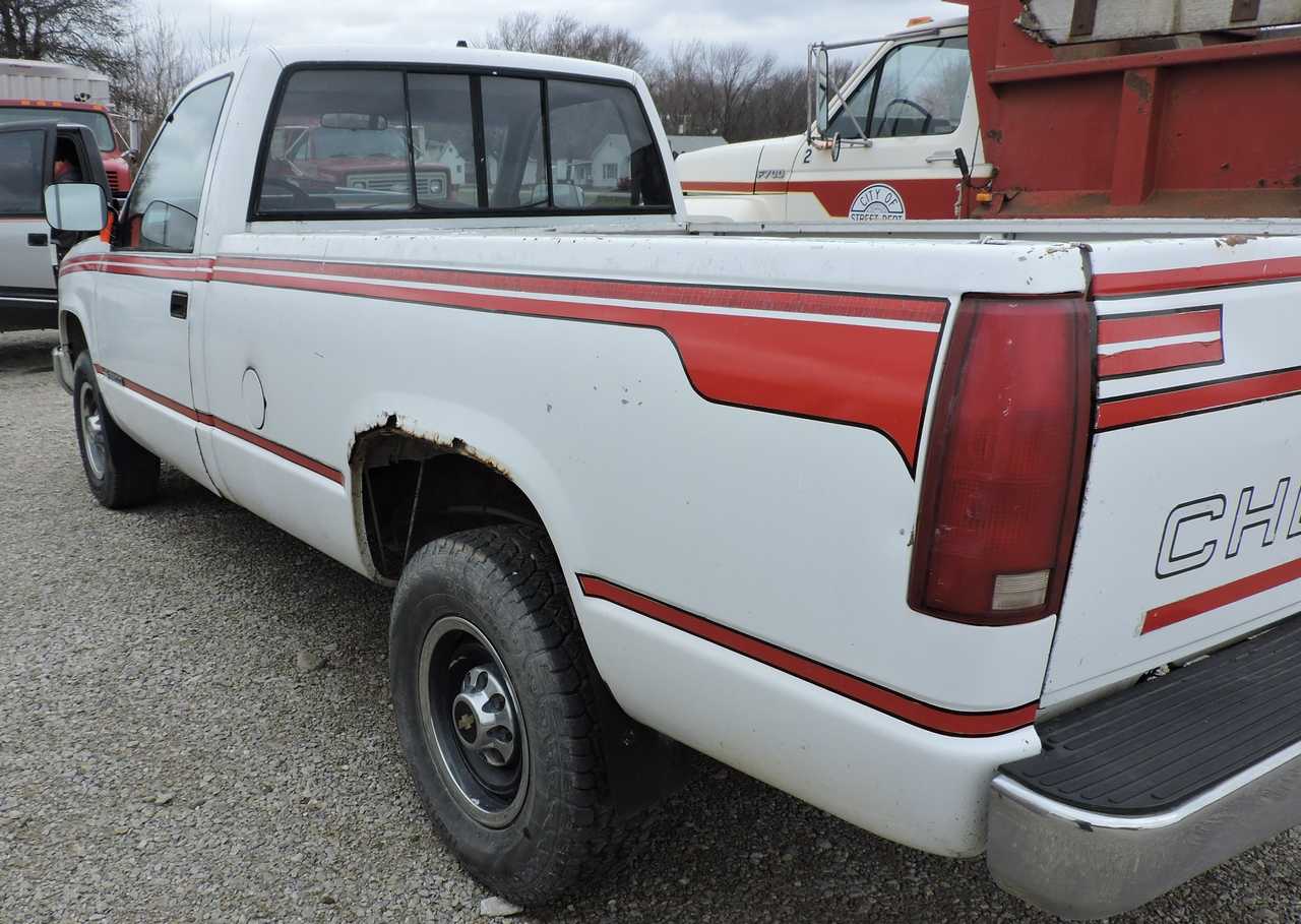 1990 Chevy GMT 400 Truck