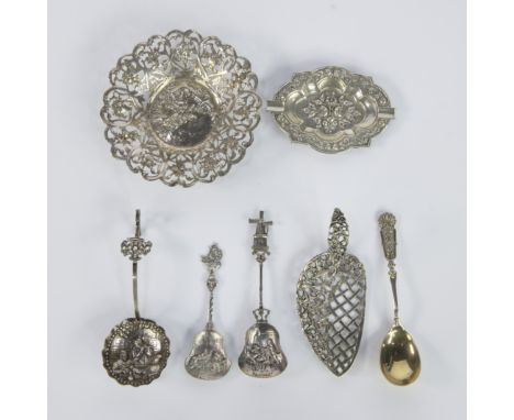 Collection of silver, old Dutch bowl with relief of dancing children, German ashtray (800) with relief of roses, scoop Zaanla