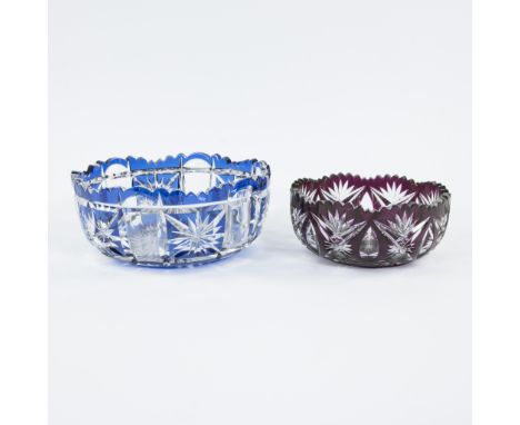 Val Saint Lambert, 2 coupes en cristal bleu et incolore et bordeaux et incolore Hubert Fouarge - vers 1908Val Saint Lambert, 