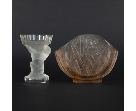 2 pieces of glassware, René LALIQUE coupe with polar bear, signed and Muller Frères Luneville coupe with decoration of elepha
