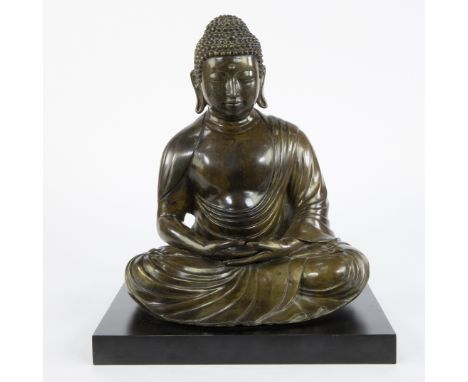 Finely finished bronze statue of the Buddha Shakyamuni, seated in dhyana mudra with legs crossed in lotus position, East Asia