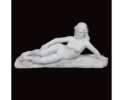 Maurice Vanderheyden (1944), large marble sculpture ’Reclining nude’, signed and dated '70Maurice Vanderheyden (1944), grote 