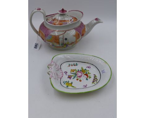 A NEWHALL TEAPOT DECORATED WITH A CHINOISERIE SCENE AND A SMALL MOULDED DISH (2)