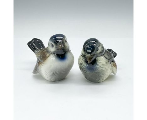 Set of two adorable hand-painted birds in glossy porcelain, featuring grey, brown, blue, and black colors throughout. CV 75 a