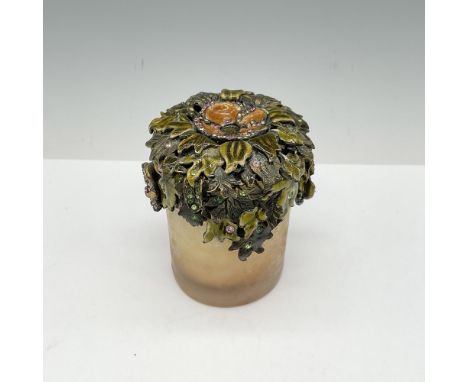 Beautifully created and delicately scented these votive candles are a great addition to any area. The handmade metal votive i