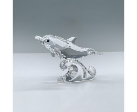 This retired crystal baby dolphin was part of the Aquatic Worlds theme group. This baby dolphin with a faceted clear crystal 
