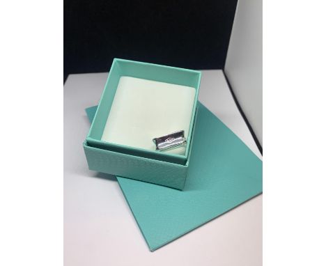 A MARKED 925 SQUARE FASHION RING SIZE P GROSS WEIGHT 8.92 GRAMS WITH GIFT BOX AND BAG 