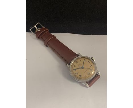 A VINTAGE UNO WATERPROOF INCABLOCK WRIAST WATCH SEEN WORKING BUT NO WARRANTY 