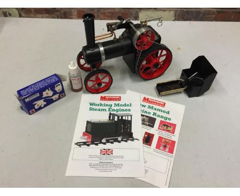 A MAMOD TRACTION ENGINE TE1A LIVE STEAM MODEL WITH ACCESSORIES 