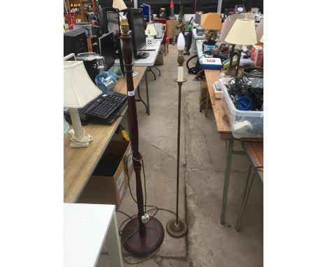 A METAL STANDARD LAMP AND A METAL STANDARD LAMP 