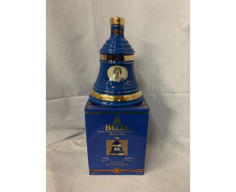 A COLLECTABLE BOXED BELL'S EXTRA SPECIAL OLD SCOTCH WHISKY DECANTER 40% VOL, 70CL TO COMMEMORATE THE 75TH BIRTHDAY OF HM QUEE