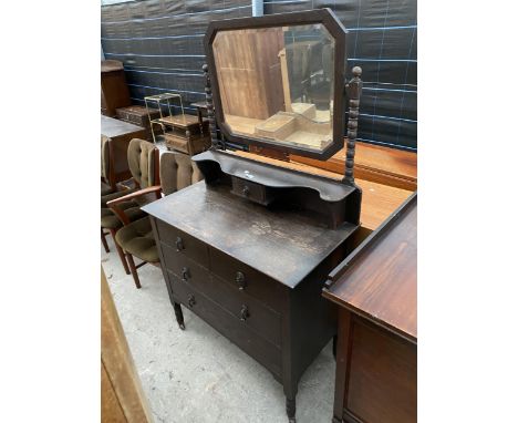 AN EARLY 20TH CENTURY OAK DRESSING CHEST, 36" WIDE, ON BOBBIN LEGS AND UPRIGHTS 
