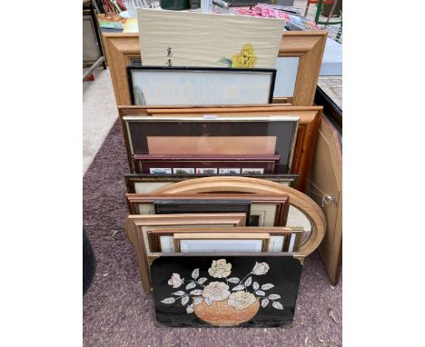 AN ASSORTMENT OF FRAMED PRINTS, PICTURES AND MIRRORS ETC 