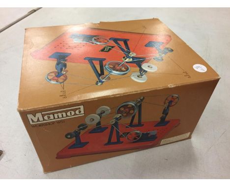 A BOXED MAMOD WS1 MODEL POWERED WORKSHOP - UNUSED AND COMPLETE 