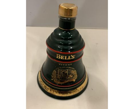 A BELL'S SCOTCH WHISKY PERTH SCOTLAND 40% VOL 70CL IN A COMMEMORATIVE PORCELAIN DECANTER TO COMMEMORATE CHRISTMAS 1993 