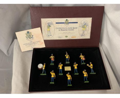 A BOXED BRITIANS THE UNITED STATES ARMY BAND OF WASHINGTON DC TEN PIECE MODEL SOLDIER SET -  NUMBER 5391 - LIMITED EDITION NU