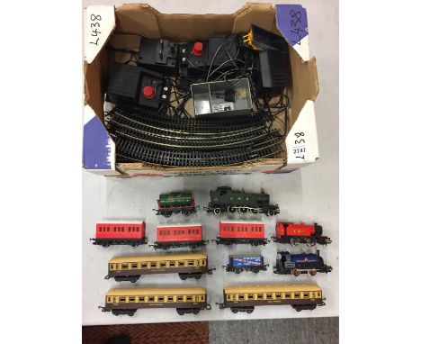 VARIOUS OO GAUGE MODEL RAILWAY ITEMS - THREE LOCOS (TWO HORNBY, ONE LIMA) CARRAIGES, TRACH, TRANSFORMER ETC 